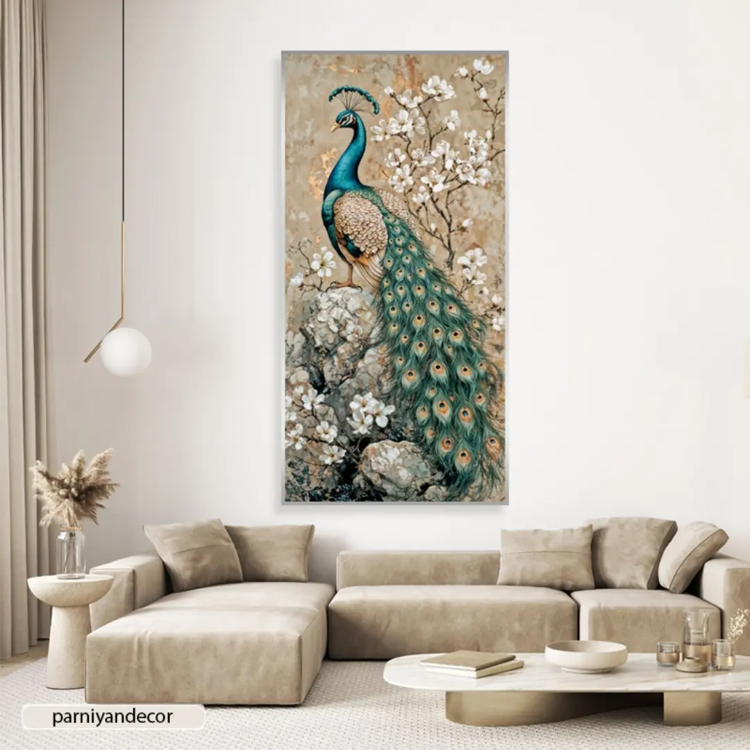 تابلو دکوراتیو عمودی با طرح نقاشی دیجیتال طاووس و شکوفه‌های سفید